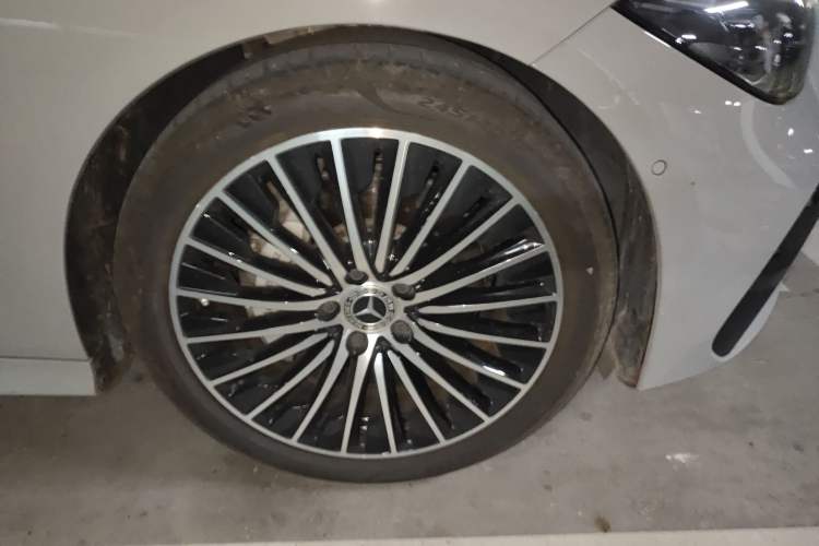 Used Mercedes-Benz CLE 2024 CLE 260 Coupe Right Front Wheel Hub