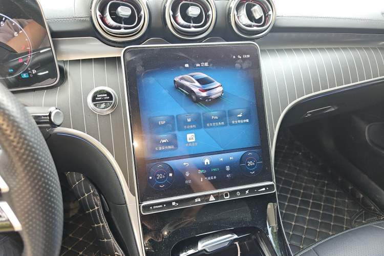 Used Mercedes-Benz CLE 2024 CLE 300 4MATIC Dynamic Coupe Audio And AC Panel