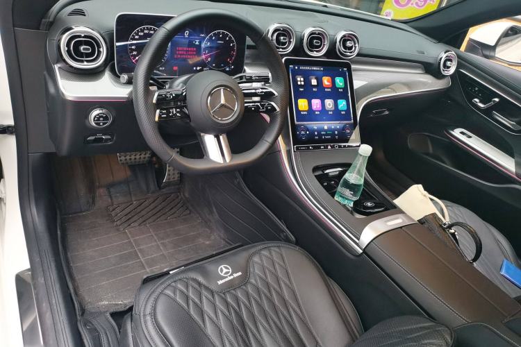 Used Mercedes-Benz CLE 2024 CLE 260 Coupe Center Console