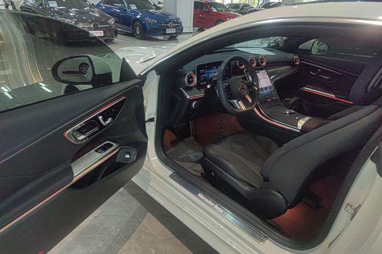 Used Mercedes-Benz CLE 2024 CLE 260 Coupe Driver Seat