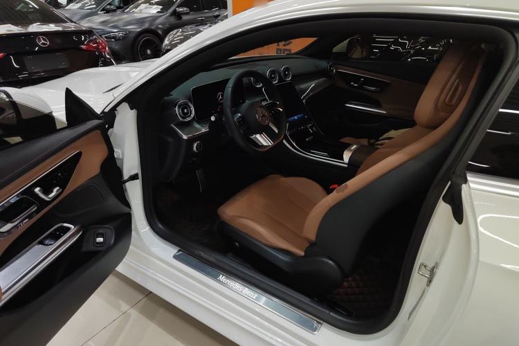 Used Mercedes-Benz CLE 2024 CLE 260 Coupe Driver Seat