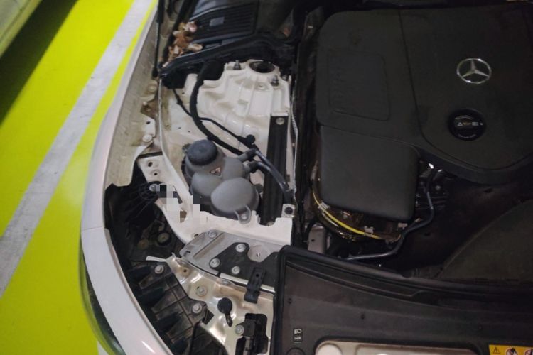 Used Mercedes-Benz CLE 2024 CLE 300 4MATIC Convertible Coupe Engine Bay Right