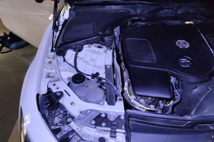 Used Mercedes-Benz CLE 2024 CLE 260 Coupe Engine Bay Right