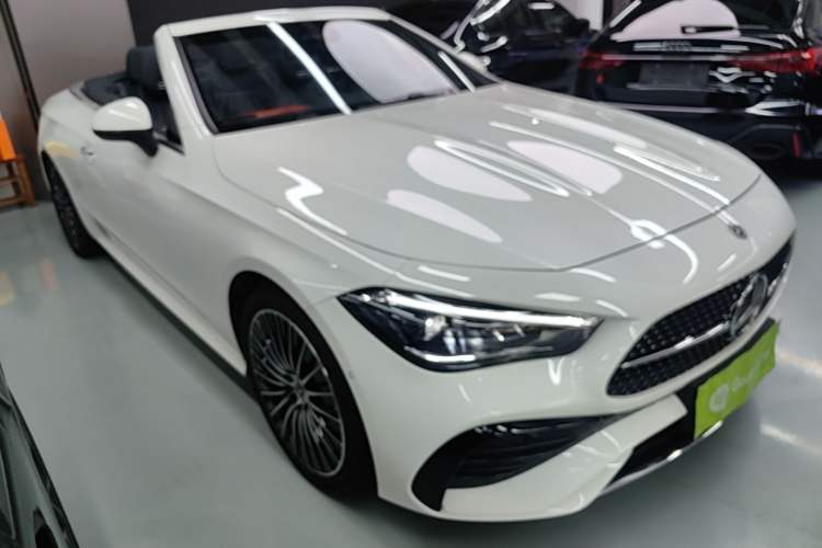 Used Mercedes-Benz CLE 2024 CLE 260 Convertible Coupe Front Right 45 Deg