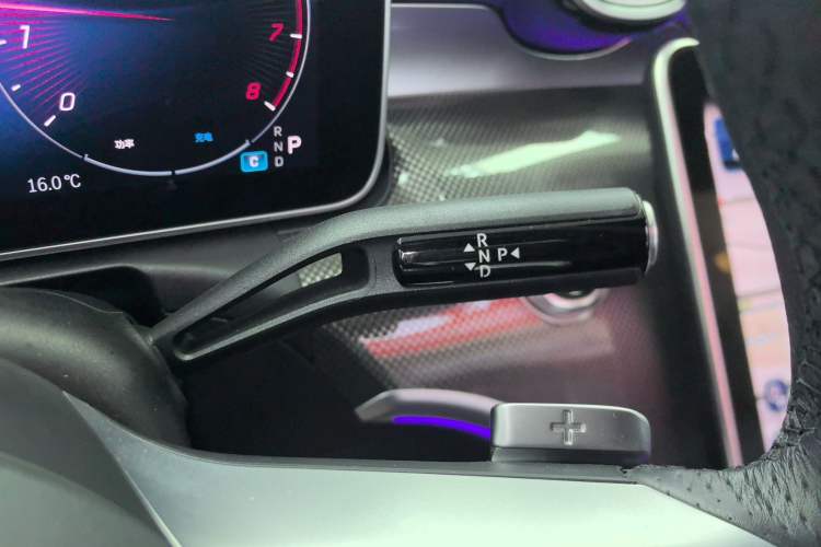 Used Mercedes-Benz CLE 2024 CLE 260 Convertible Coupe Gear Lever