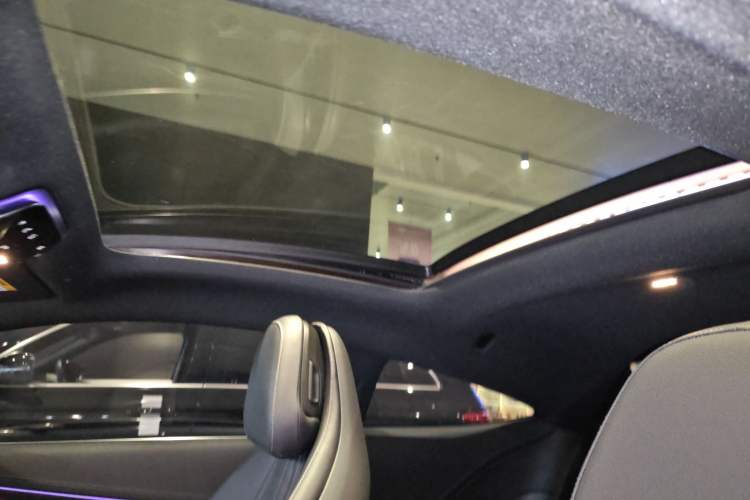Used Mercedes-Benz CLE 2024 CLE 260 Coupe Headliner