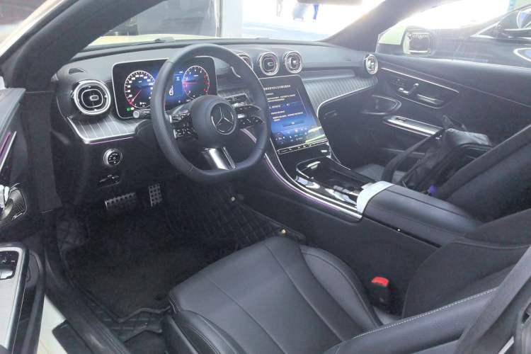 Used Mercedes-Benz CLE 2024 CLE 300 4MATIC Luxury Coupe Headliner