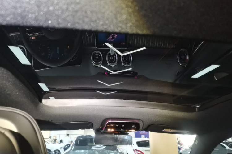 Used Mercedes-Benz CLE 2024 CLE 300 4MATIC Dynamic Coupe Headliner