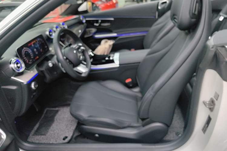 Used Mercedes-Benz CLE 2024 CLE 260 Convertible Coupe Left Front Seat
