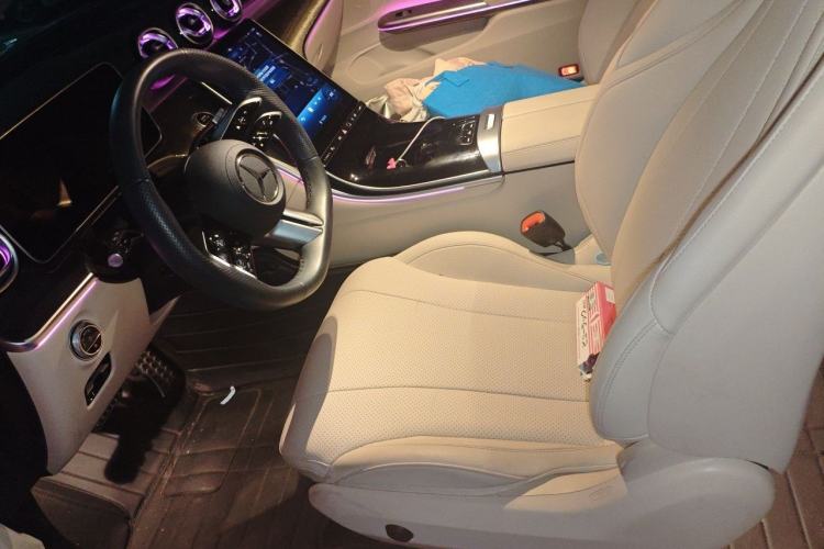 Used Mercedes-Benz CLE 2024 CLE 260 Convertible Coupe Left Front Seat