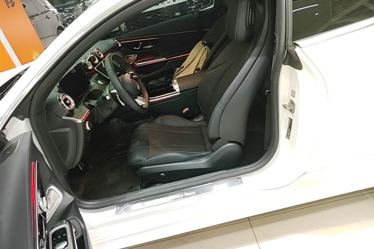Used Mercedes-Benz CLE 2024 CLE 300 4MATIC Dynamic Coupe Left Front Seat