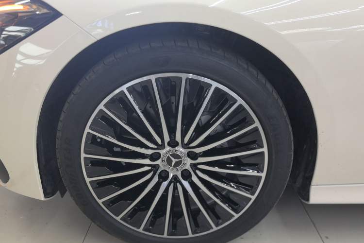 Used Mercedes-Benz CLE 2024 CLE 300 4MATIC Luxury Coupe Left Front Wheel Hub