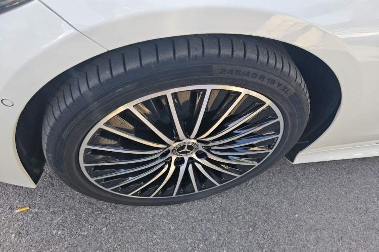 Used Mercedes-Benz CLE 2024 CLE 300 4MATIC Dynamic Coupe Left Front Wheel Hub