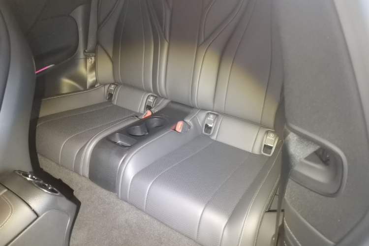 Used Mercedes-Benz CLE 2024 CLE 300 4MATIC Dynamic Coupe Left Rear Seat