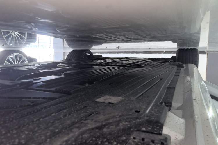 Used Mercedes-Benz CLE 2024 CLE 300 4MATIC Luxury Coupe Left Side Sill