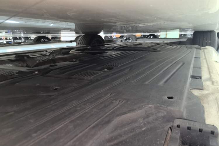 Used Mercedes-Benz CLE 2024 CLE 260 Convertible Coupe Left Side Sill