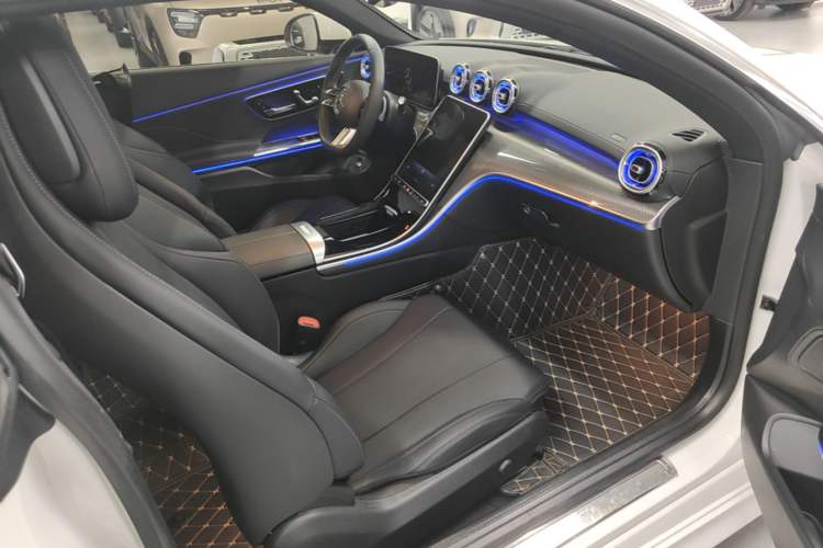 Used Mercedes-Benz CLE 2024 CLE 260 Coupe Right Front Seat