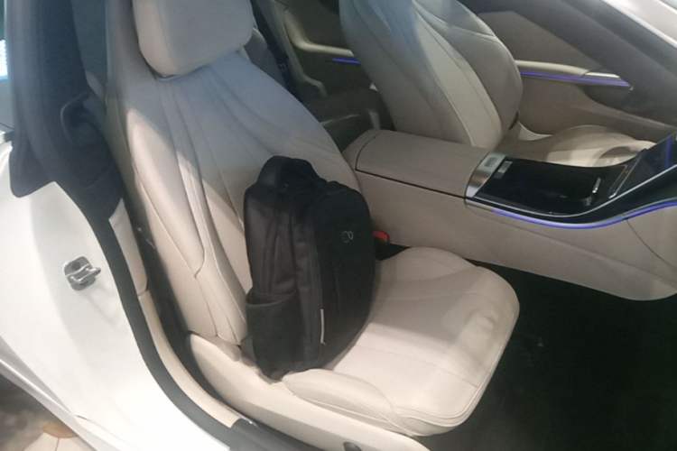 Used Mercedes-Benz CLE 2024 CLE 260 Coupe Right Front Seat