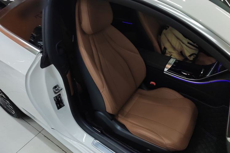 Used Mercedes-Benz CLE 2024 CLE 260 Coupe Right Front Seat