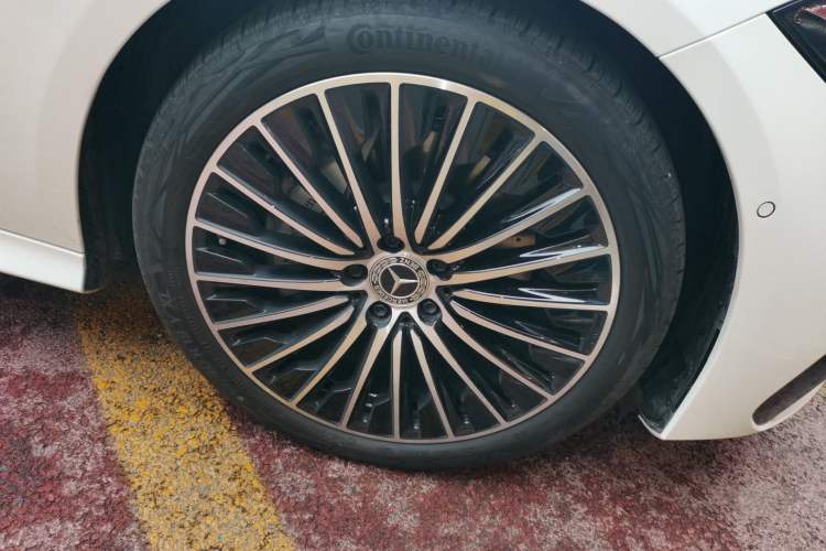 Used Mercedes-Benz CLE 2024 CLE 260 Coupe Right Front Wheel Hub