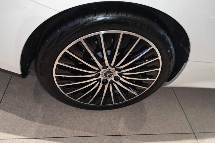 Used Mercedes-Benz CLE 2024 CLE 260 Coupe Right Rear Wheel Hub