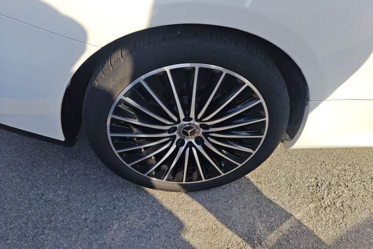 Used Mercedes-Benz CLE 2024 CLE 300 4MATIC Dynamic Coupe Right Rear Wheel Hub