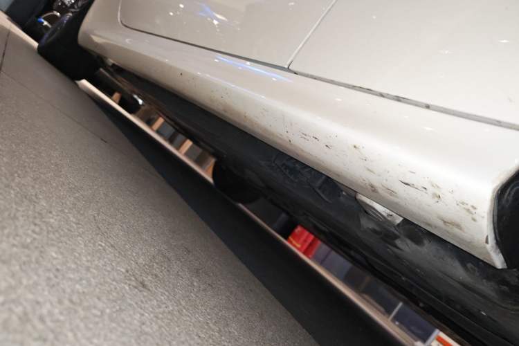 Used Mercedes-Benz CLE 2024 CLE 260 Coupe Right Side Sill