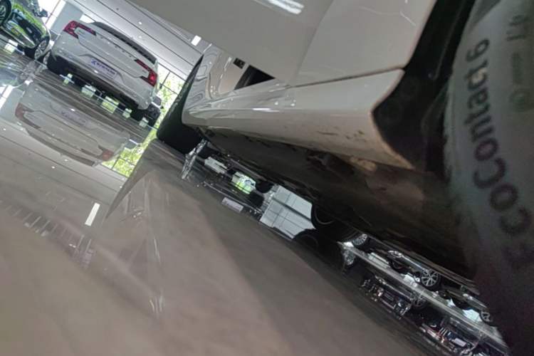 Used Mercedes-Benz CLE 2024 CLE 260 Coupe Right Side Sill