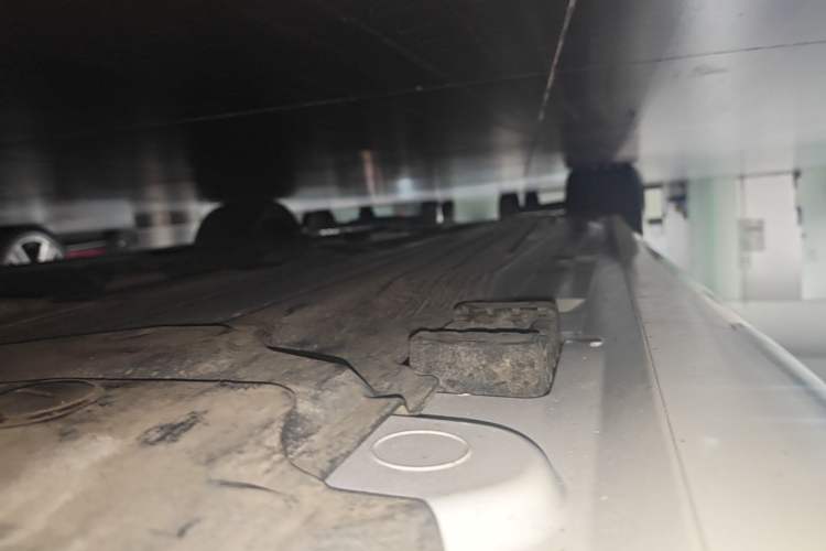 Used Mercedes-Benz CLE 2024 CLE 300 4MATIC Luxury Coupe Right Side Sill