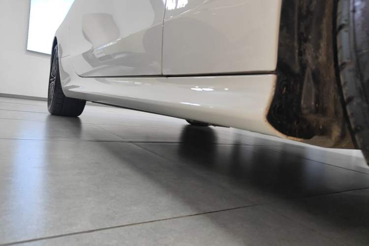 Used Mercedes-Benz CLE 2024 CLE 260 Coupe Right Side Sill