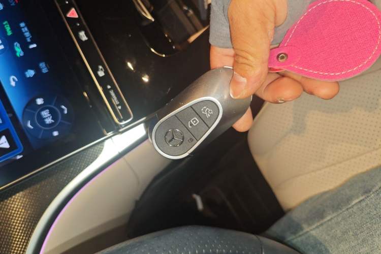 Used Mercedes-Benz CLE 2024 CLE 260 Convertible Coupe Vehicle Key