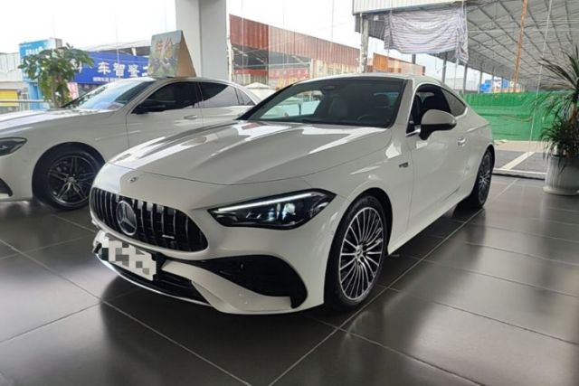 Ojetý Mercedes-Benz CLE 2024 CLE 300 4MATIC Dynamic Coupe