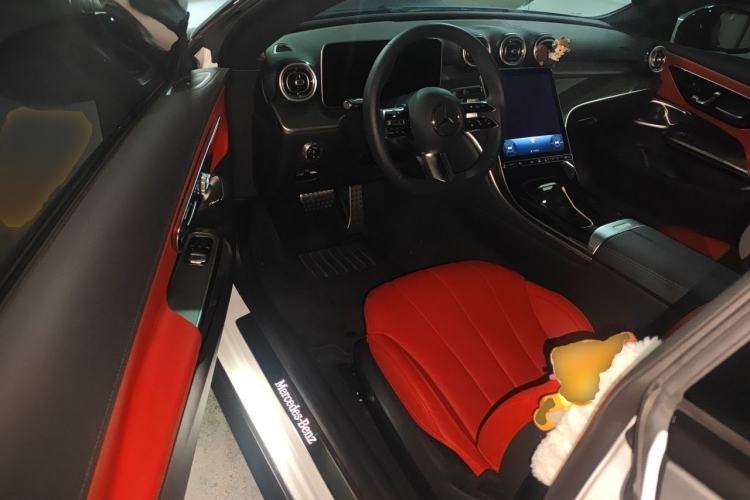 Used Mercedes-Benz CLE 2025 CLE 300 4MATIC Luxury Coupe Driver Seat
