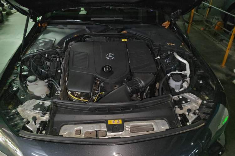 Used Mercedes-Benz CLE 2025 CLE 300 4MATIC Dynamic Coupe Engine Bay