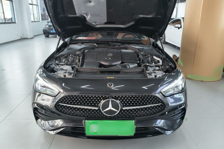 Used Mercedes-Benz CLE 2025 CLE 260 Convertible Coupe Engine Bay