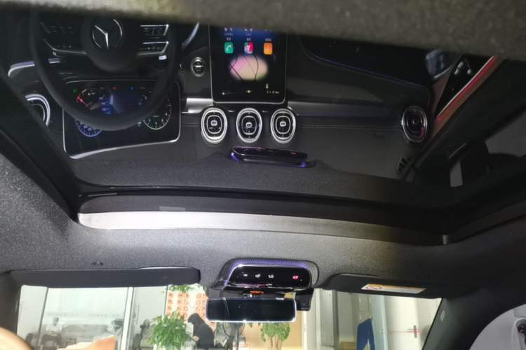 Used Mercedes-Benz CLE 2025 CLE 300 4MATIC Dynamic Coupe Headliner