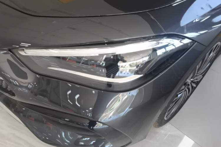 Used Mercedes-Benz CLE 2025 CLE 300 4MATIC Dynamic Coupe Left Front Headlight