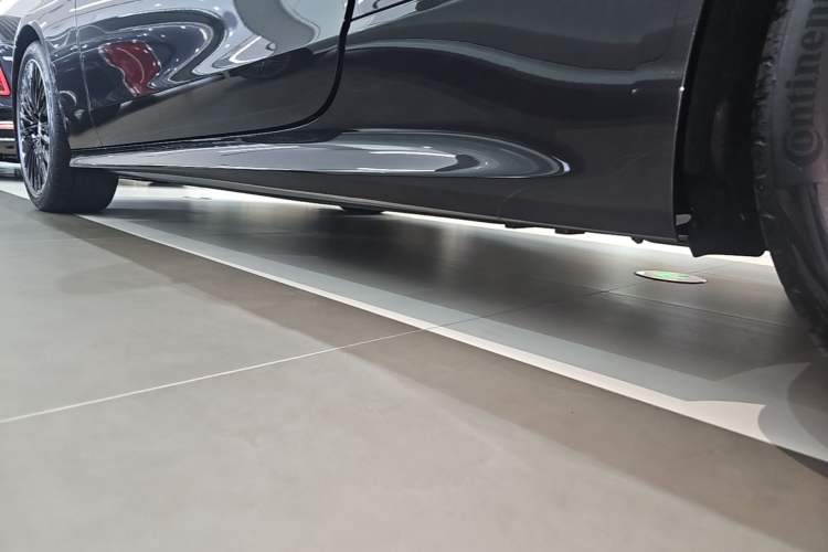 Used Mercedes-Benz CLE 2025 CLE 260 Coupe Left Side Sill