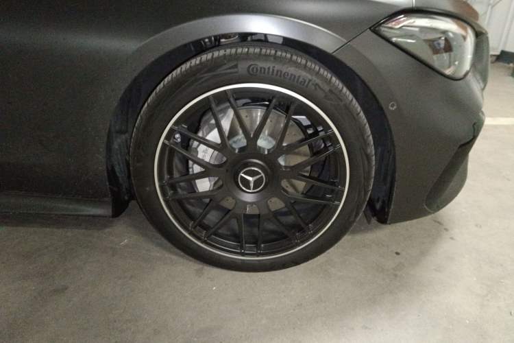 Used Mercedes-Benz CLE 2025 CLE 300 4MATIC Dynamic Coupe Right Front Wheel Hub