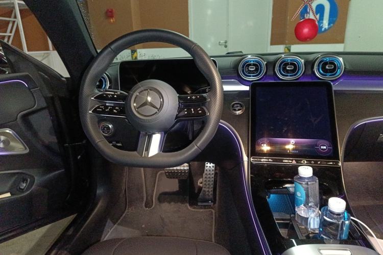 Used Mercedes-Benz CLE 2025 CLE 300 4MATIC Dynamic Coupe Steering Wheel