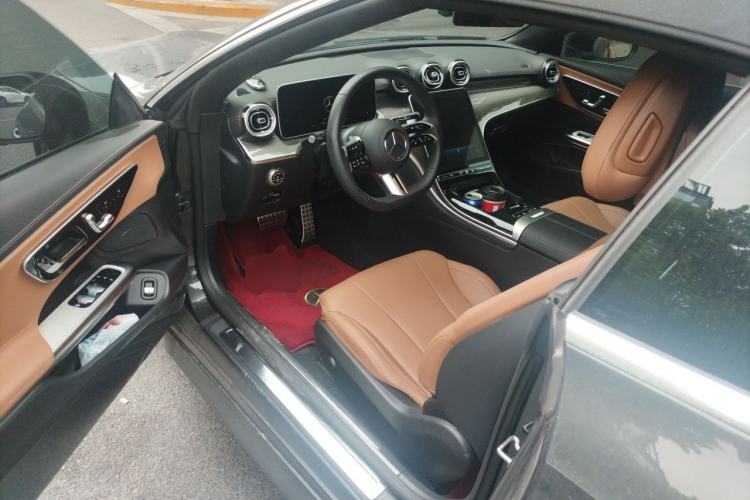Used Mercedes-Benz CLE 2025 CLE 260 Convertible Coupe Driver Seat