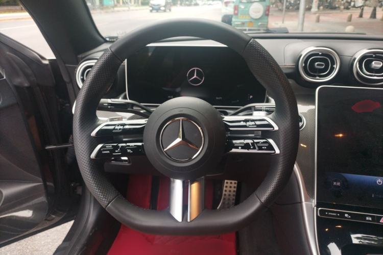 Used Mercedes-Benz CLE 2025 CLE 260 Convertible Coupe Steering Wheel