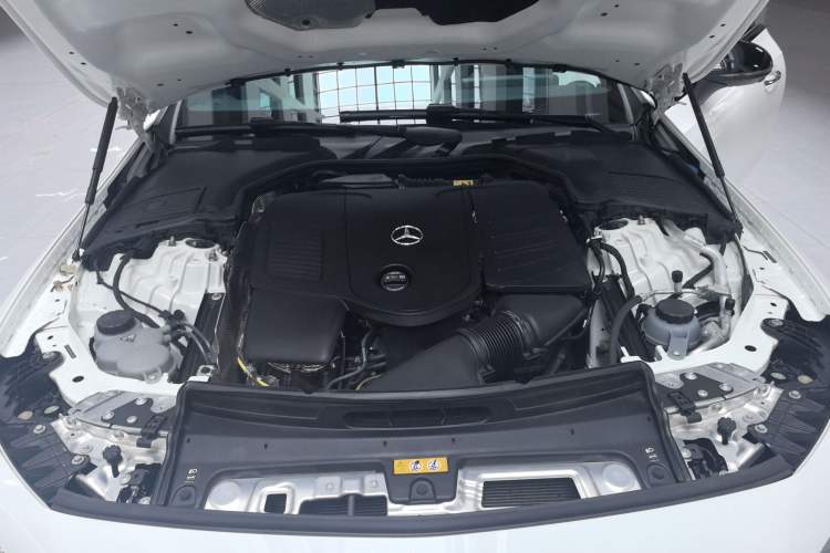 Used Mercedes-Benz CLE 2025 CLE 300 4MATIC Luxury Coupe Engine Bay
