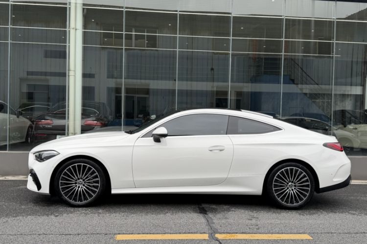 Used Mercedes-Benz CLE 2025 CLE 260 Coupe Exterior 2