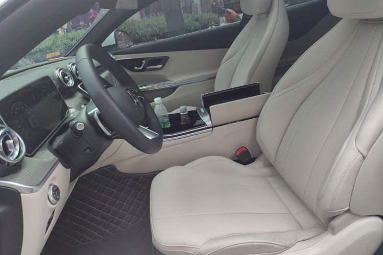 Used Mercedes-Benz CLE 2025 CLE 260 Coupe Left Front Seat