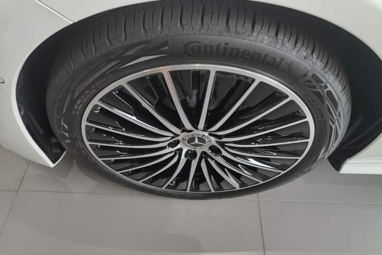 Used Mercedes-Benz CLE 2025 CLE 260 Coupe Left Front Wheel Hub