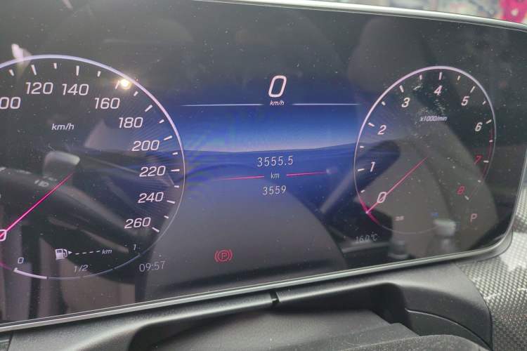 Used Mercedes-Benz CLE 2025 CLE 260 Coupe Odometer Close Up