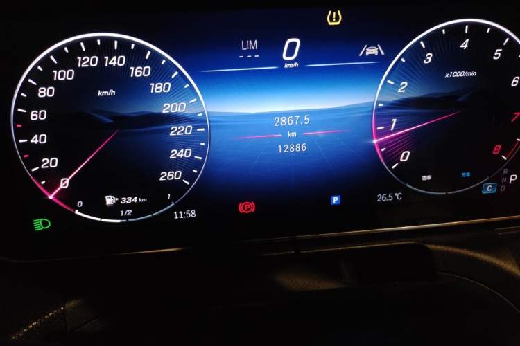 Used Mercedes-Benz CLE 2025 CLE 260 Convertible Coupe Odometer Close Up
