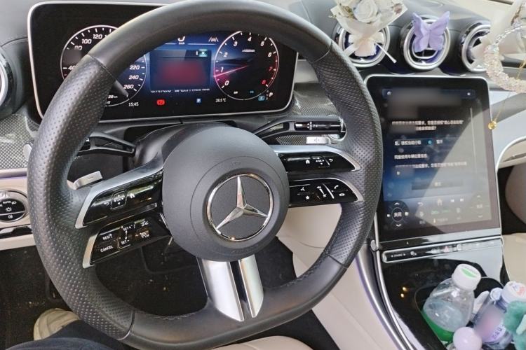 Used Mercedes-Benz CLE 2025 CLE 260 Convertible Coupe Steering Wheel