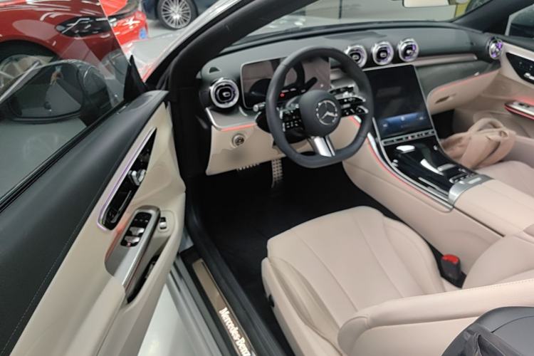 Used Mercedes-Benz CLE 2026 CLE 260 Convertible Coupe Driver Seat